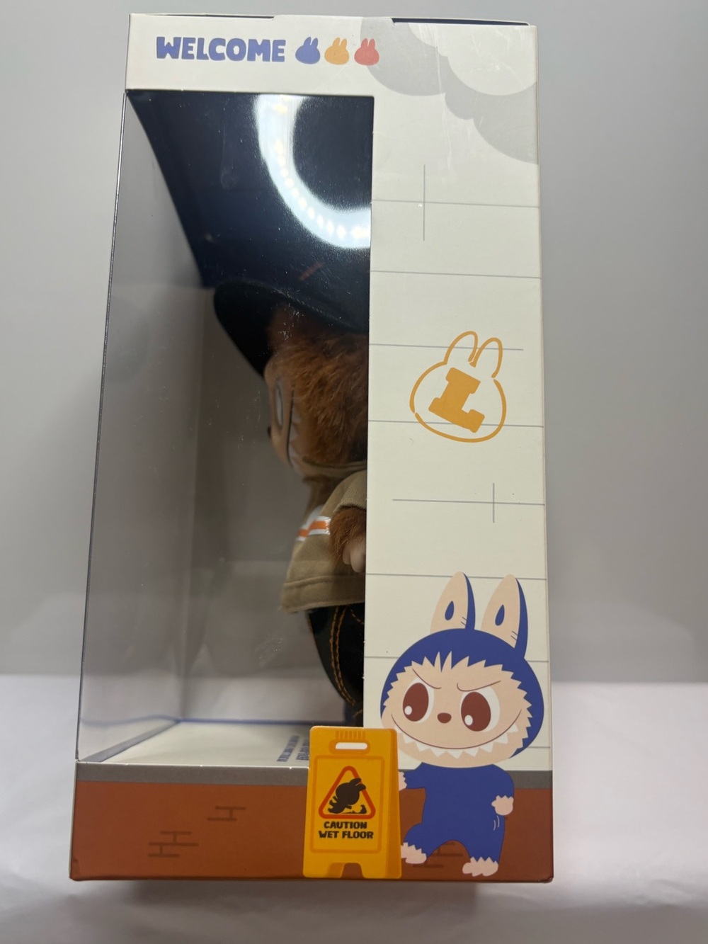 Hong Kong Exclusive Wacky Mart Manager Labubu! - Picture 4 of 4